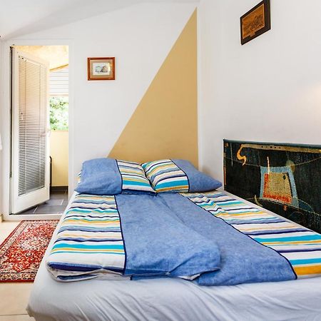 Apartmani Mili Malinska Zewnętrze zdjęcie