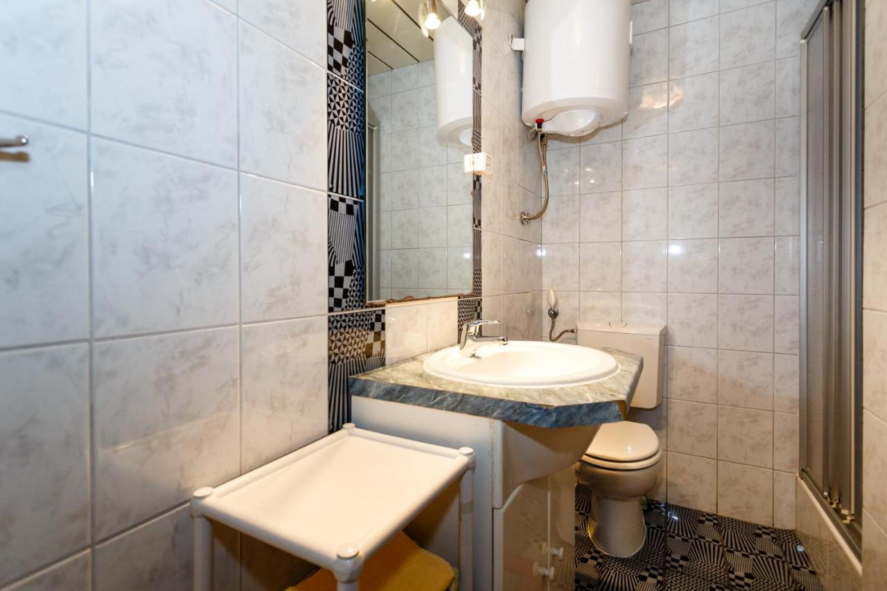 Apartmani Mili Malinska Zewnętrze zdjęcie