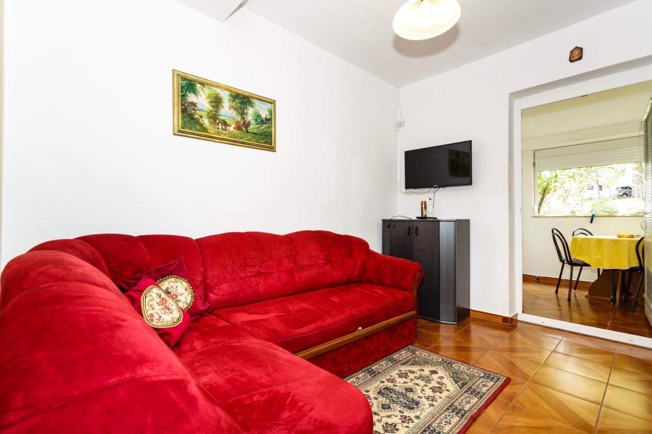 Apartmani Mili Malinska Zewnętrze zdjęcie