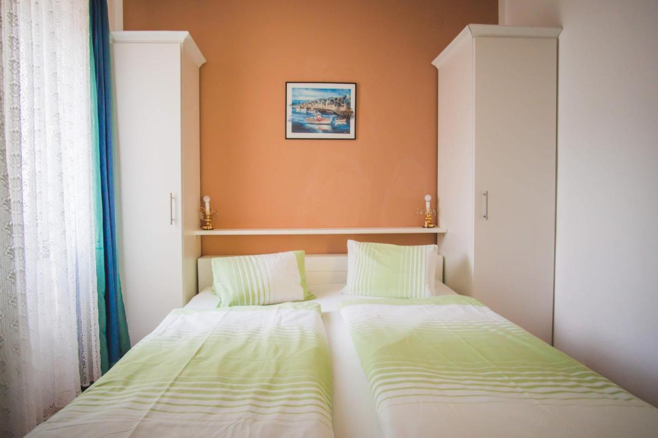 Apartmani Mili Malinska Zewnętrze zdjęcie